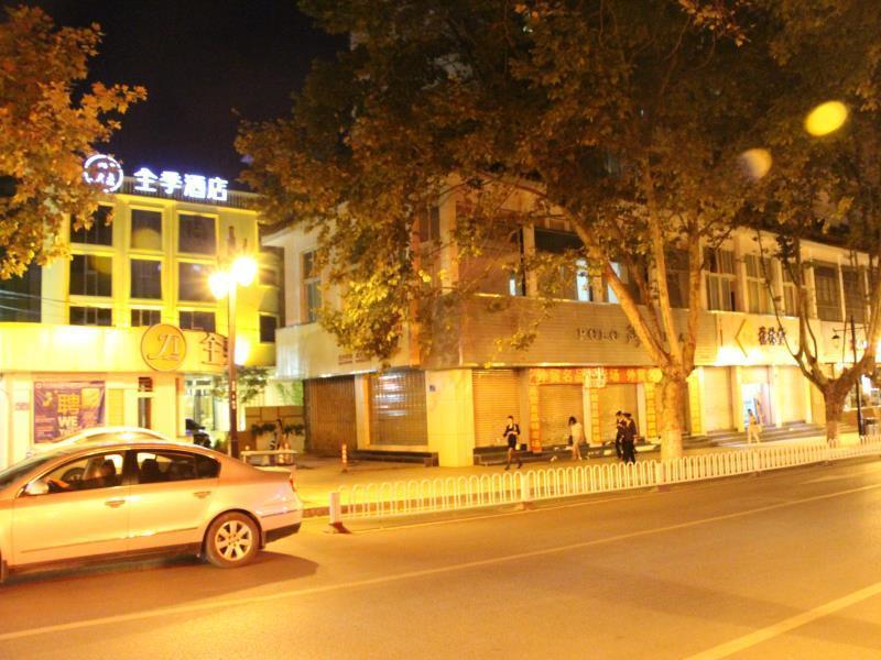 All Season Kunming Zhengyifang Pedestrian Street Hotel Exterior photo